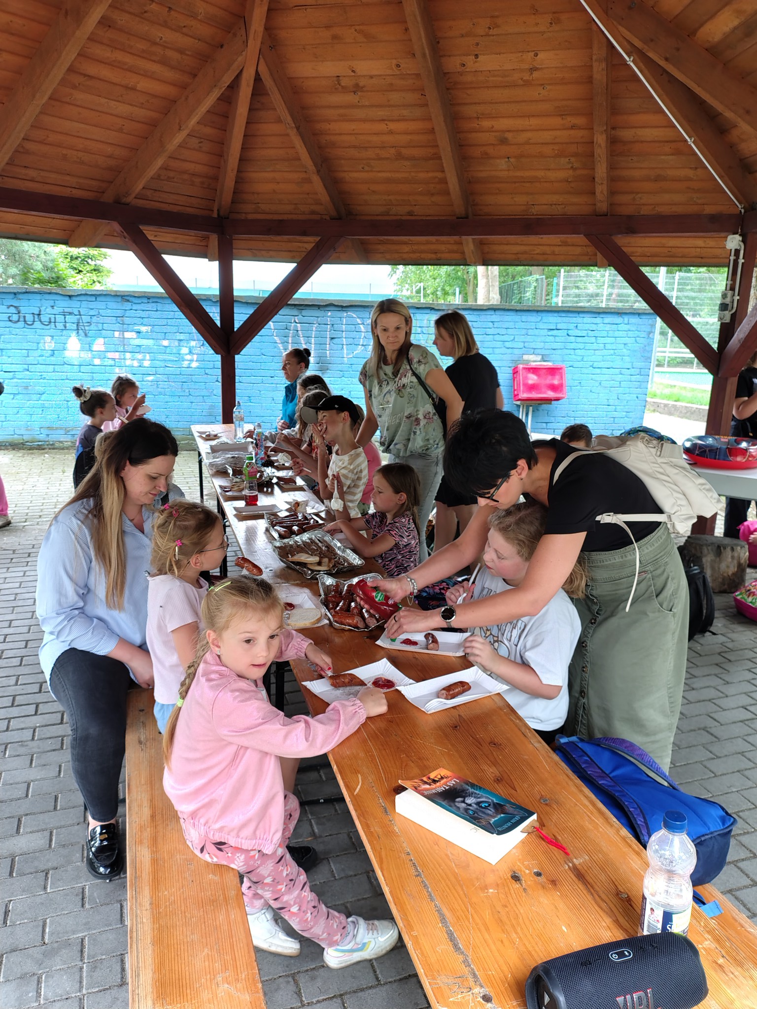 530262228_24082369228051859_5639856504428066100_n